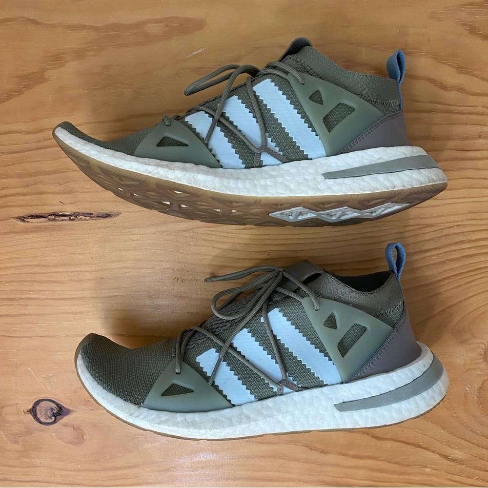 adidas NWOT Arkyn Knit Green Size 10